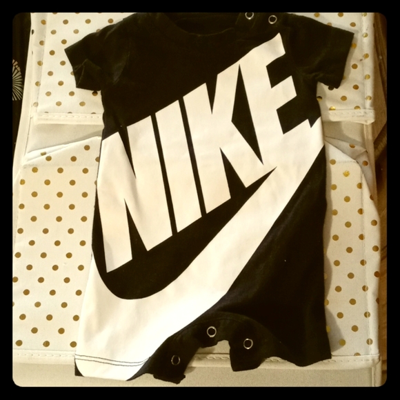 Nike Other - Newborn Shorts Onies
